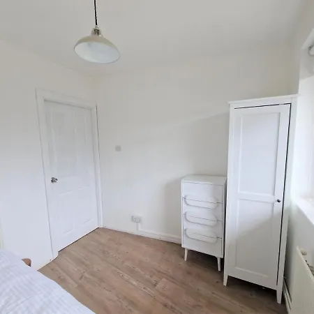 Modern 2-bedroom Flat Near Chelsea Apartment *