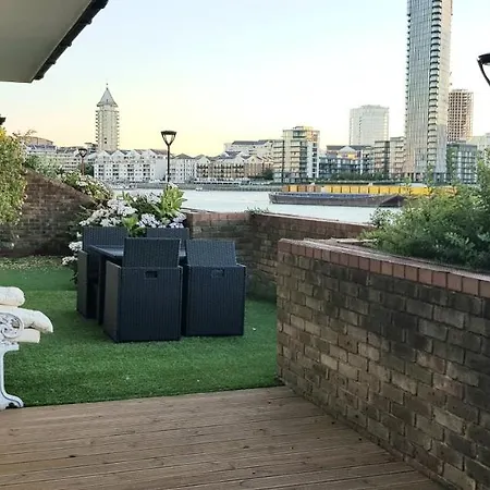 Apartment Thames-border