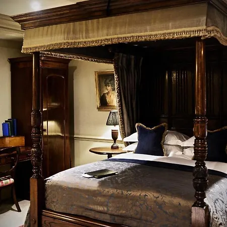 Batty Langley's Hotel