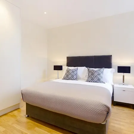 Hamlet Gardens Apartment
