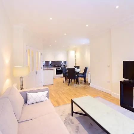 Hamlet Gardens Apartment London
