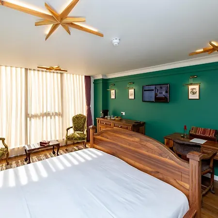 Limehouse Library 4* London