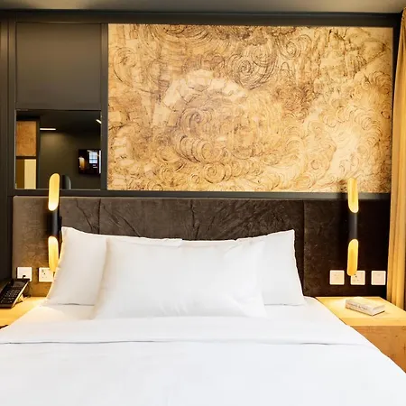 Limehouse Library 4* London