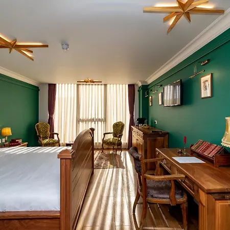 Hotel Limehouse Library London