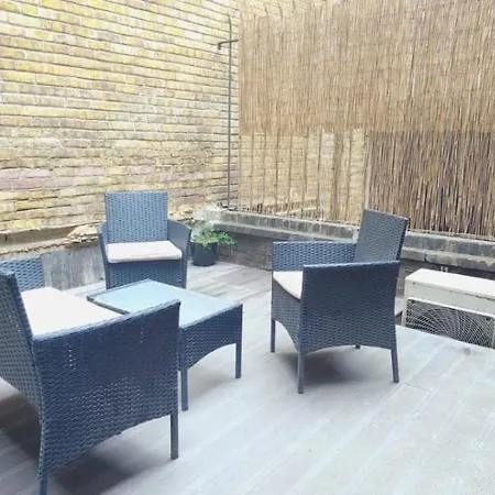 Spacious 3 Bed Flat Near Liverpool Street, Spitalfields * London