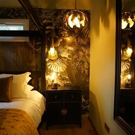 Bådhotel Tulana Taggs - Floating On Idyllic Island *