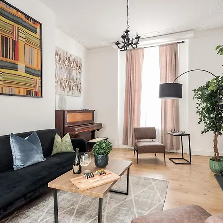 Elegant 3bed In Kensington Olympia