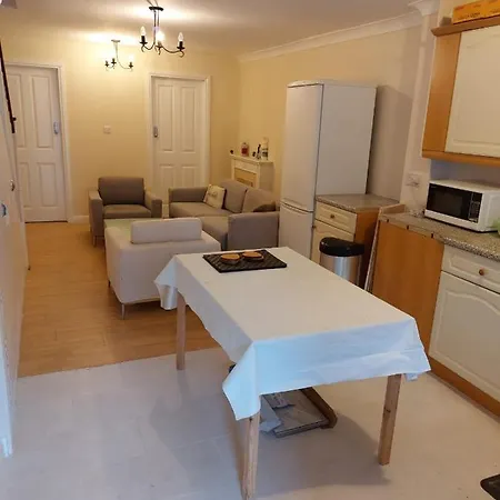 Проживание в семье Ensuite Near Canal *