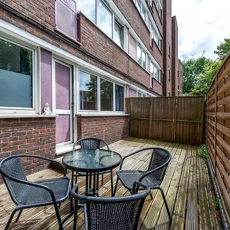 Sootheus - Cosy Surrey Quays * London