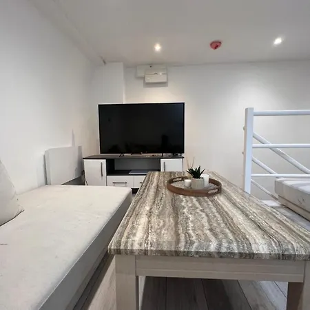 Apartment In London