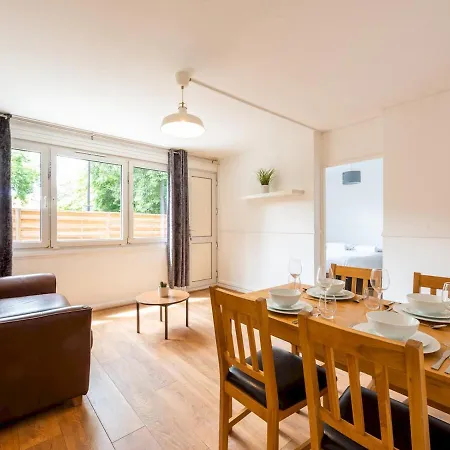 Sootheus - Cosy Surrey Quays *