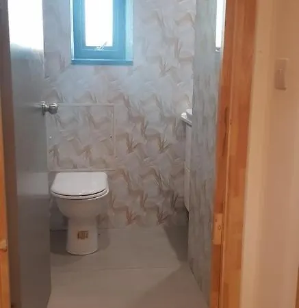 Jadwin Beautiful Share Toilet 2 People Luxury tent