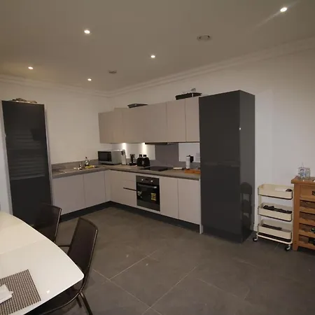 Apartment Hendon Place