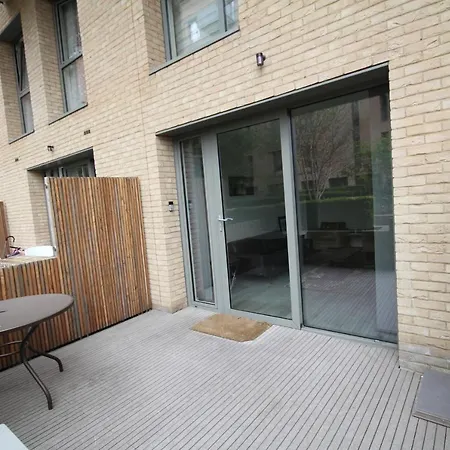 Hendon Place The Hyde