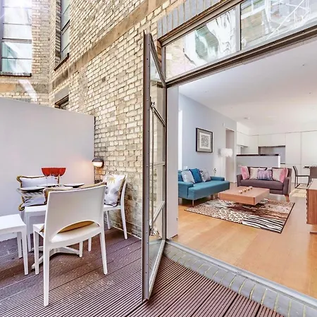Apartment Interior-designer With 2 Terraces *