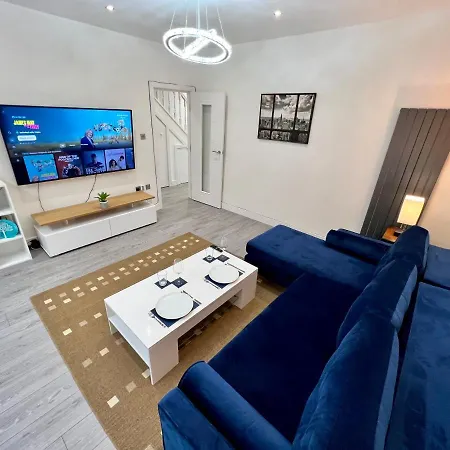 Wembley Stadium 5 Star Brand New Luxury Sleeps 14 With Parking Hébergement de vacances *