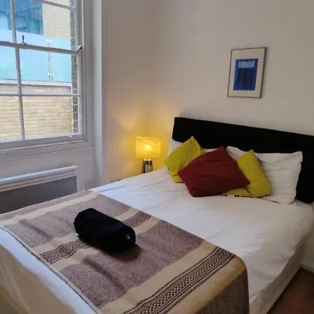 Apartment Spacious 3 Bed Flat Near Liverpool Street, Spitalfields *