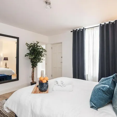 Elegant 3bed In Kensington Olympia * Londen