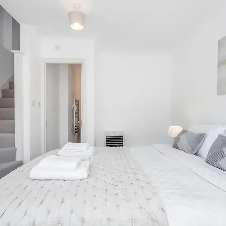 Apartment Sir Hans Opposite Harrods With Ac *