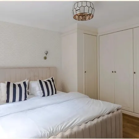 Apartment Maddox House London