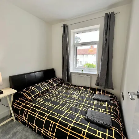 Wembley Stadium 5 Star Brand New Luxury Sleeps 14 With Parking Londres