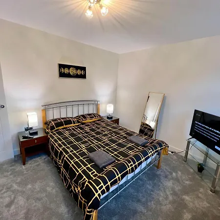 Hébergement de vacances Wembley Stadium 5 Star Brand New Luxury Sleeps 14 With Parking *