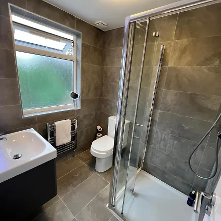 Wembley Stadium 5 Star Brand New Luxury Sleeps 14 With Parking Hébergement de vacances *