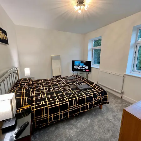 Wembley Stadium 5 Star Brand New Luxury Sleeps 14 With Parking * Londres