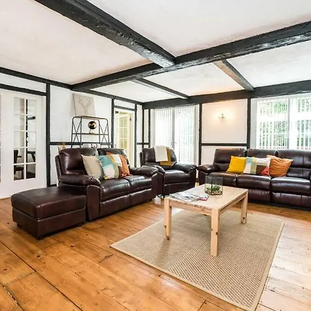 Holiday home Jones Real Escapes Retreat