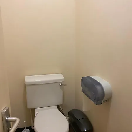 Guest house Charming For Students Only, Cricklewood Lane - Sk