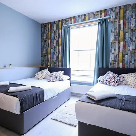 Superb Next To Hyde Park * London