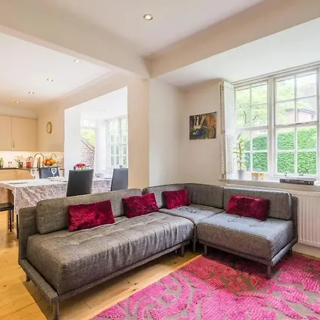 Charming Golders By Hampstead Heath * Brent