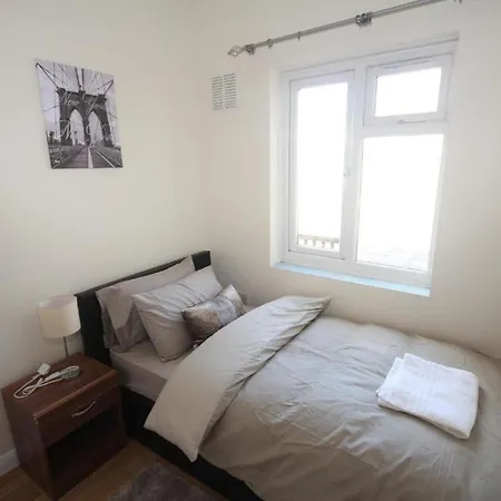 Deane House Σπίτι διακοπών Ruislip