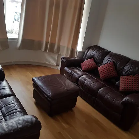 Apartment Cosy Relaxing 4 Bed With 2 Parking Space *