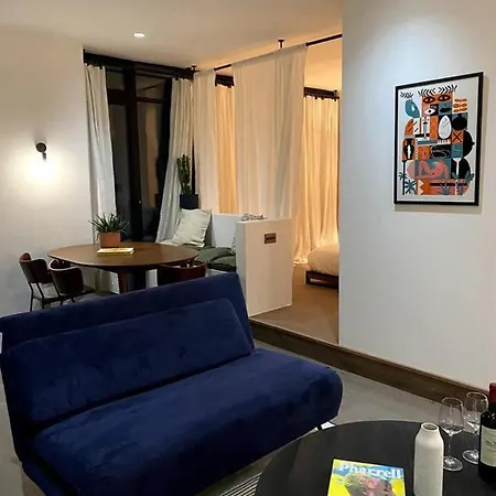 Design Led 1bed In Cosmopolitan Queens Park *