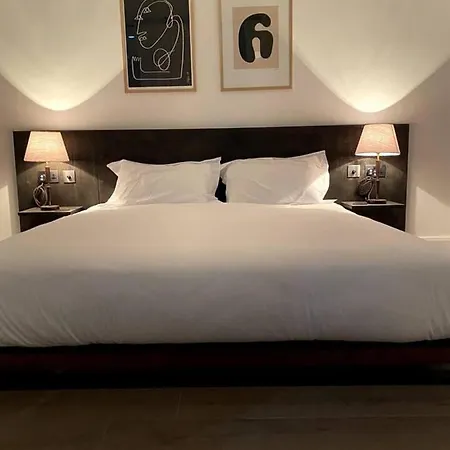 Design Led 1bed In Cosmopolitan Queens Park * London
