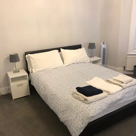 Apartment Great 4 Bedroom In Tooting London