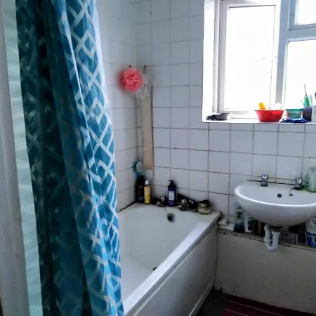 London's Bed & Breakfast לינה וארוחת בוקר Hornchurch