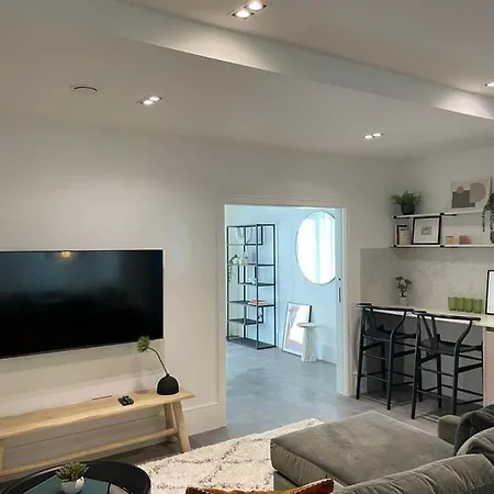 Brand New 3-bedroom In Apartment