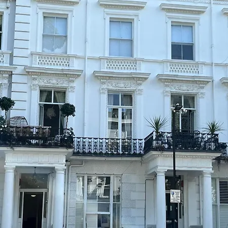 2-4 Bedroom 2 Roof Terraces Prime Notting Hill