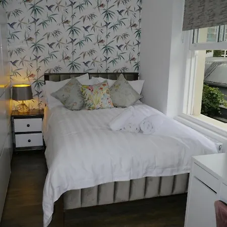 Apartament 64 Avonmore Olympia Kensington Boutique Londyn