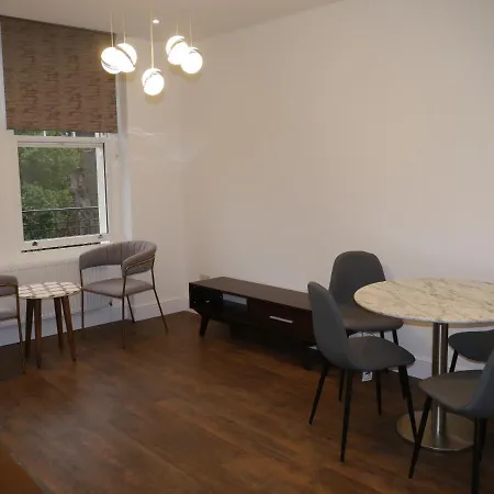 64 Avonmore Olympia Kensington Boutique Apartament