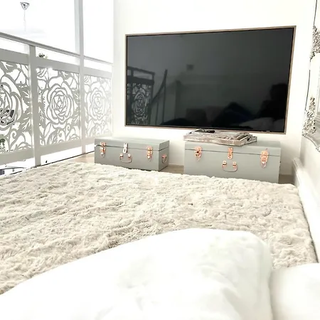 2-4 Bedroom 2 Roof Terraces Prime Notting Hill