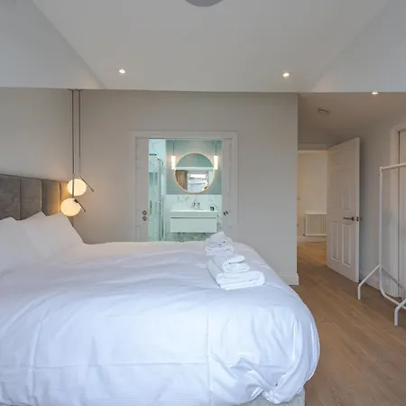 Stunning Maida Vale Near Regents Canal By Underthedoormat Apartment
