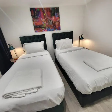 Garland Modern 4 Bedroom London