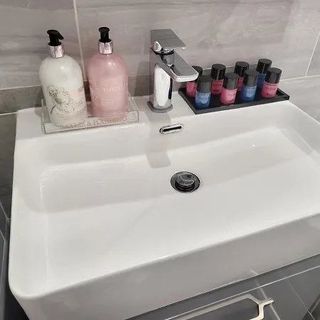 Apartment Garland Modern 4 Bedroom London