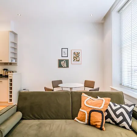 Be - The Covent Garden Residences Apartment