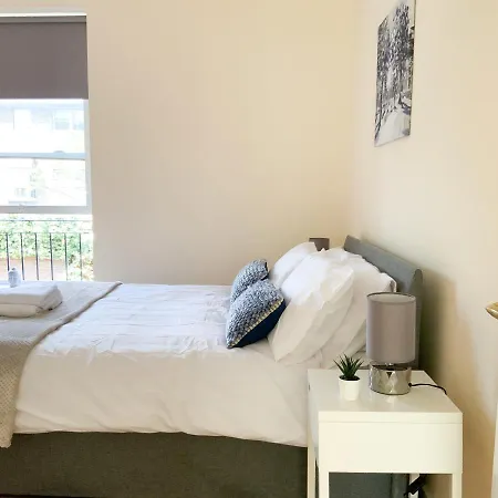 Holiday home Battersea Wharf *