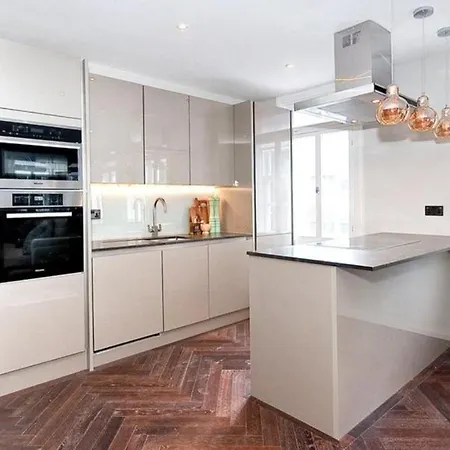 Rosewood Residences Knightsbridge *