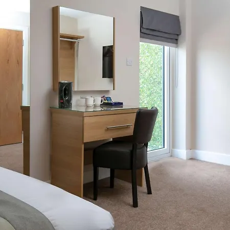 Hotel Western Northfields Ealing 3*